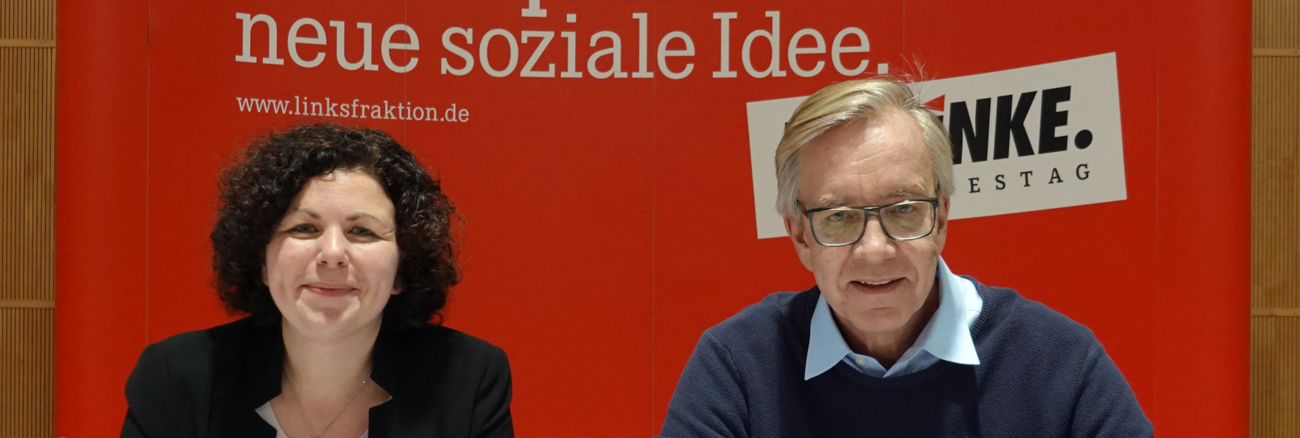 Die beiden Vorsitzenden der Linksfraktion im Bundestag Amira Mohamed Ali und Dietmar Bartsch © picture alliance/Jörg Ratzsch/dpa