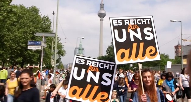 Demo »Es reicht für uns alle« gegen Kinderarmut am 12. Mai 2018 in Berlin