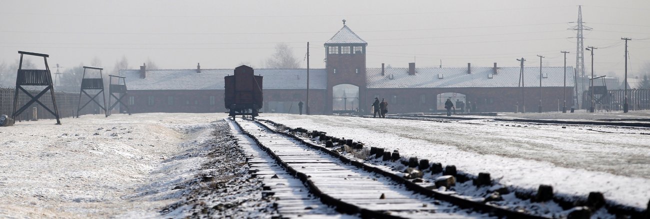 Das Torhaus des ehemaligen Konzentrationslagers Auschwitz-Birkenau © REUTERS/Kacper Pempel