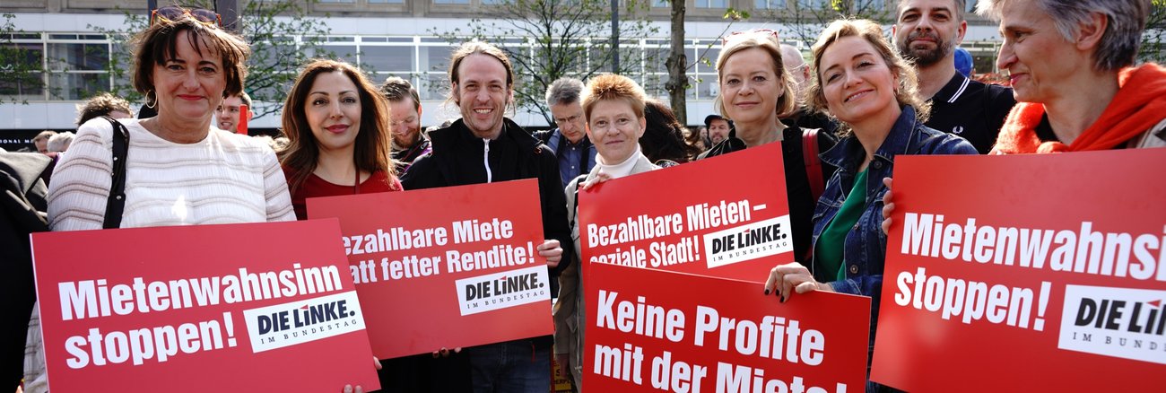 Mitglieder der Linksfraktion am 6. April 2019 in Berlin auf der Demonstration gegen Mietenwahnsinn © Olaf Krostiz