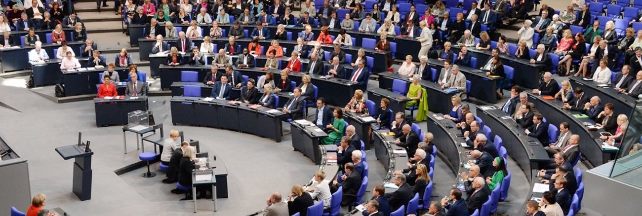 Blick in den Plenarsaal des Bundestages © DBT/Achim Melde