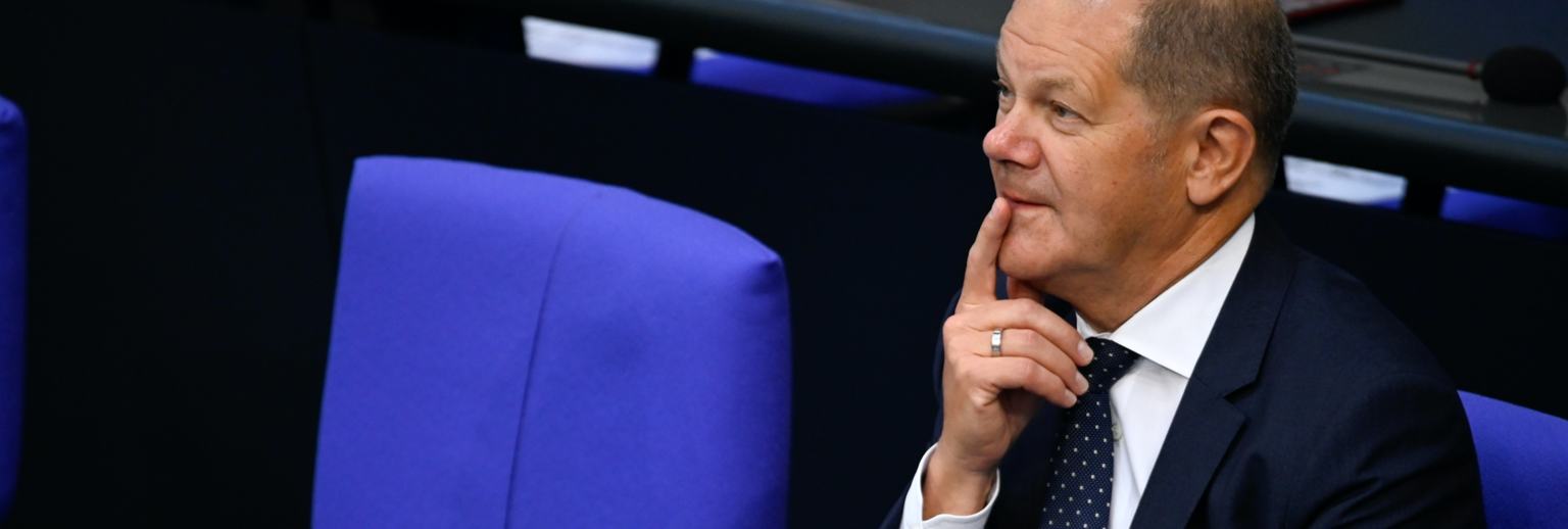 »Olaf Scholz, sagen Sie, was war« - Fraktion DIE LINKE. im Bundestag