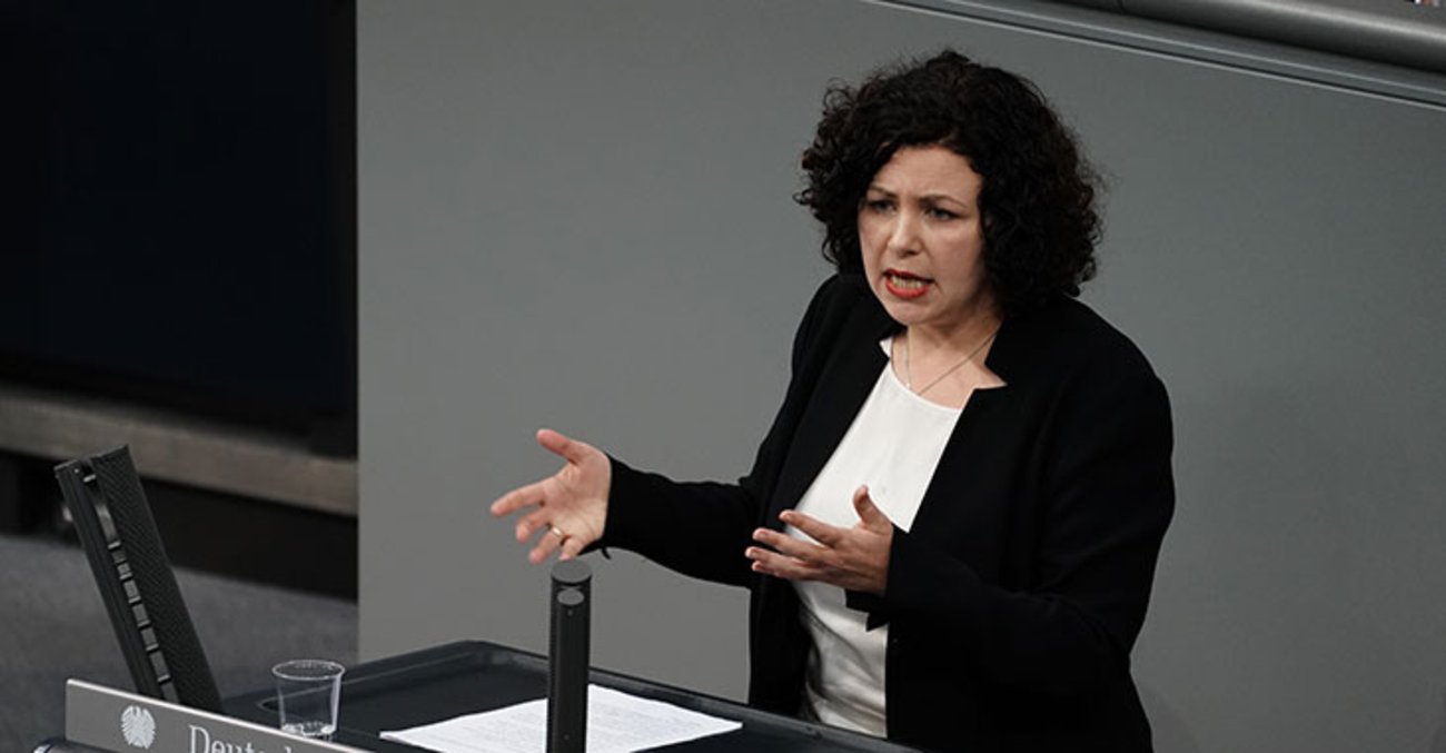 Amira Mohamed Ali am Rednerpult im Plenarsaal Amira Mohamed Ali am Rednerpult im Plenarsaal