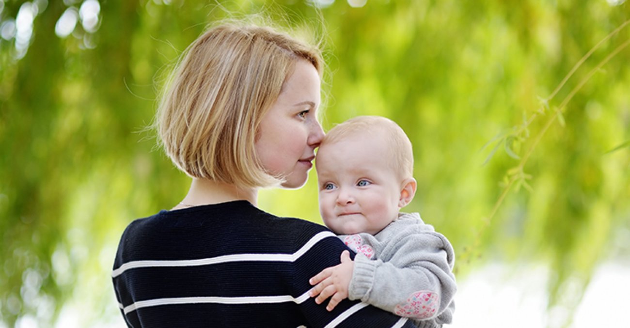 Mutter mit Kind | Foto: iStockphoto.com/SbytowaMN Mutter mit Kind | Foto: iStockphoto.com/SbytowaMN