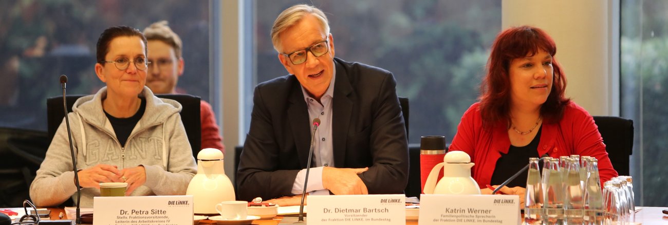 Petra Sitte, Dietmar Bartsch und Katrin Werner (v.l.n.r.) auf der Familienkonferenz der Linksfraktion am 18. März 2019 in Berlin. Foto: Malte Daniljuk