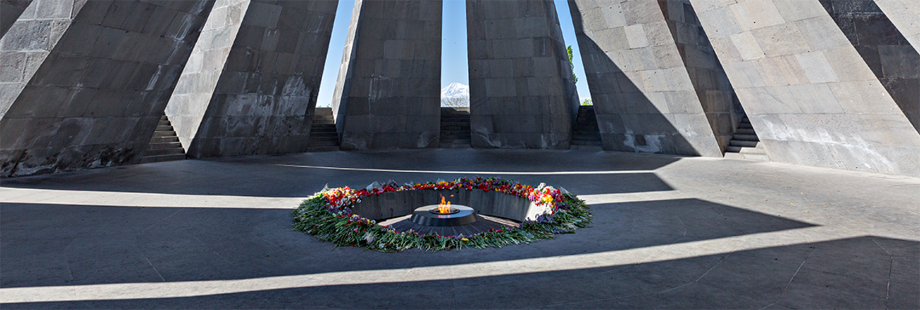Gedenkstätte an den Völkermord der Armenier, Zizernakaberd, in Jerewan, Armenien 