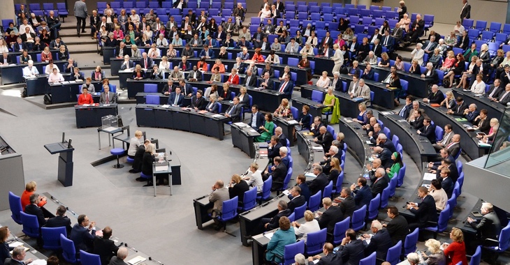 Blick in den Plenarsaal des Bundestages © DBT/Melde Blick in den Plenarsaal des Bundestages © DBT/Melde