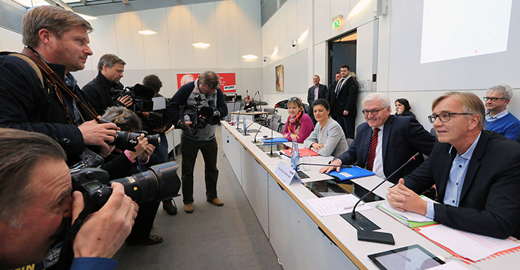 Frank-Walter Steinmeier zu Gast in der Fraktion Frank-Walter Steinmeier zu Gast in der Fraktion