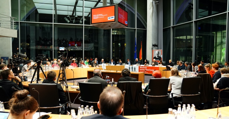 Linksfraktion-Anhörung »Medien unter Beschuss« am 27. November 2019 im Bundestag Linksfraktion-Anhörung »Medien unter Beschuss« am 27. November 2019 im Bundestag