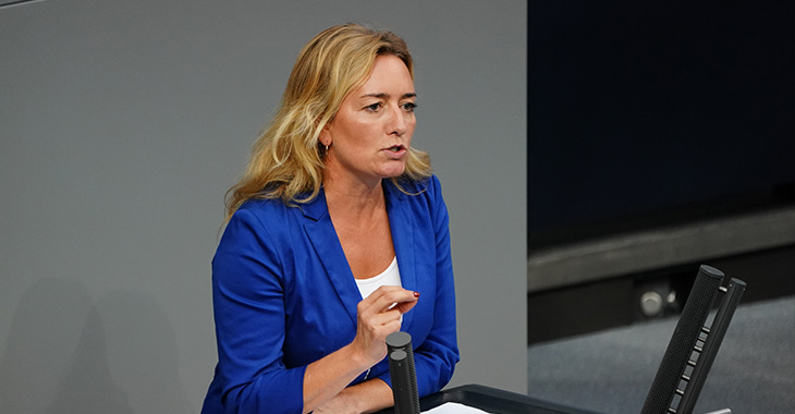 Caren Lay spricht im Plenum Caren Lay spricht im Plenum