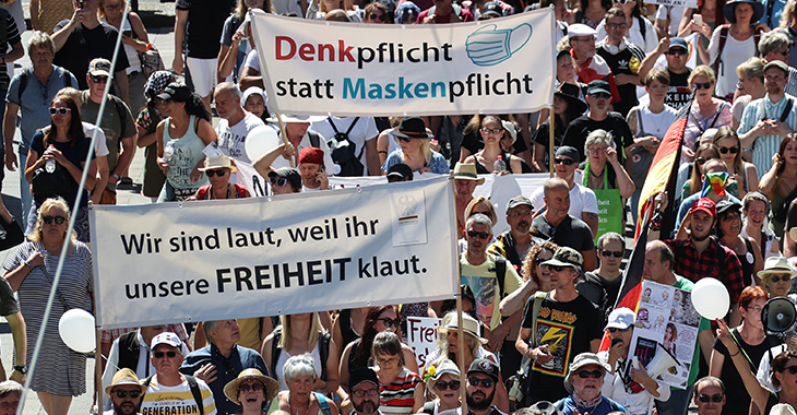 Großdemonstration gegen die Maßnahmen zur Corona-Eindämmung ©Reuters/Fabrizio_Bensch Großdemonstration gegen die Maßnahmen zur Corona-Eindämmung