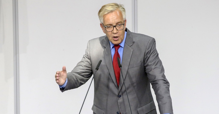 Dietmar Bartsch spricht während der Sondersitzung des Bundestages am 24. Juli 2019 © dpa/Wolfgang Kumm