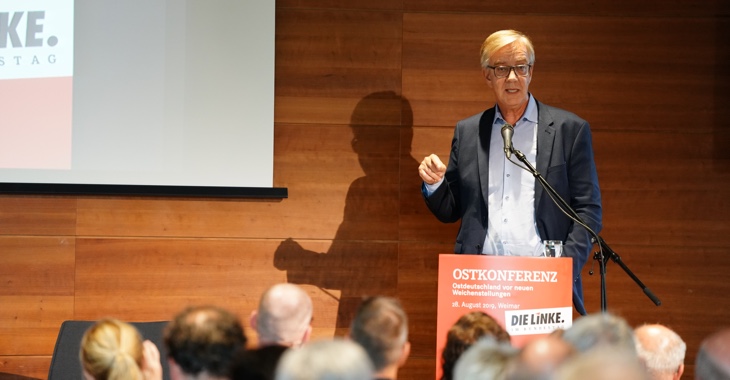 Dietmar Bartsch spricht am 28. August 2019  in Weimar auf der Ostkonferenz der Linksfraktion