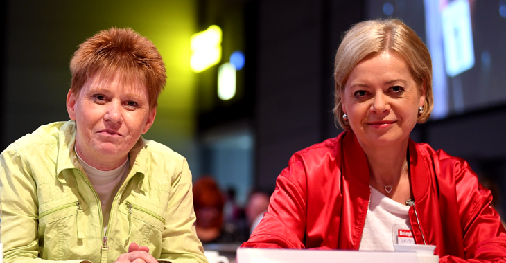 Petra Pau und Gesine Lötzsch © picture alliance/dpa | Britta Pedersen Petra Pau und Gesine Lötzsch © picture alliance/dpa | Britta Pedersen