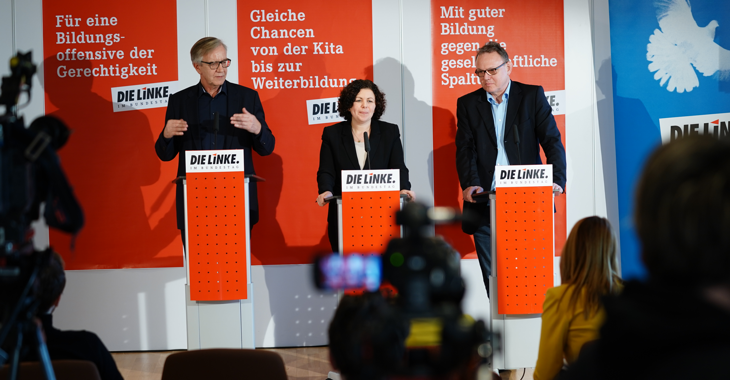 Pressestatement mit Dietmar Bartsch und Amira Mohamed Ali am 10. Januar 2020 nach der Fraktionsklausur in Rheinsberg Pressestatement mit Dietmar Bartsch und Amira Mohamed Ali am 10. Januar 2020 nach der Fraktionsklausur in Rheinsberg