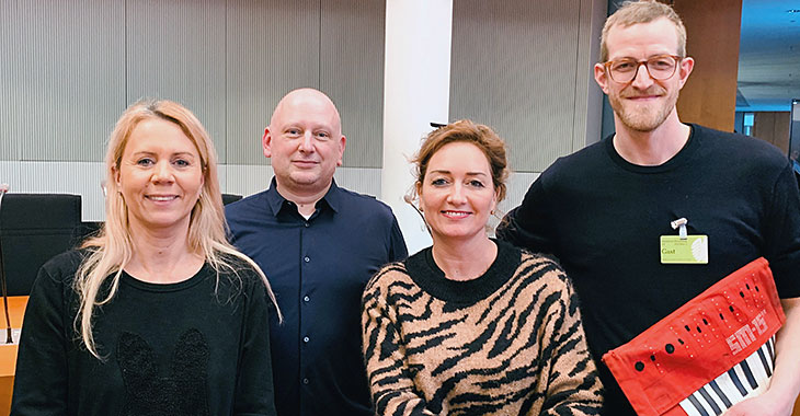 Pamela Schobeß (Clubcommission, Gretchen), Steffen Kache (LiveKomm), Caren Lay (DIE LINKE), Jakob Turtur (Jonny Knüppel) (v.l.) Pamela Schobeß (Clubcommission, Gretchen), Steffen Kache (LiveKomm), Caren Lay (DIE LINKE), Jakob Turtur (Jonny Knüppel) (v.l.)