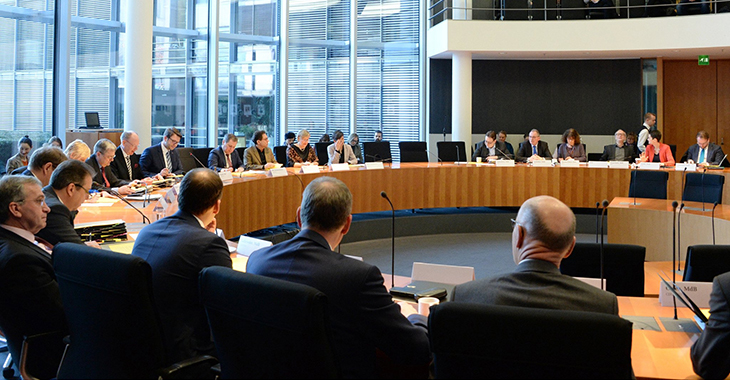 Petitionsausschuss Sitzungssaal | Foto: © Deutscher Bundestag / Achim Melde