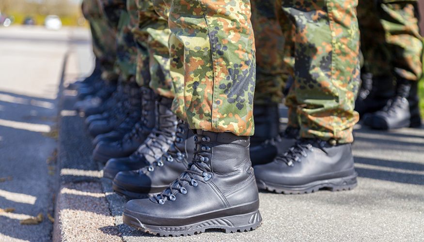 Bundeswehr Soldaten © iStock/huettenhoelscher Bundeswehr Soldaten Foto: iStock/huettenhoelscher
