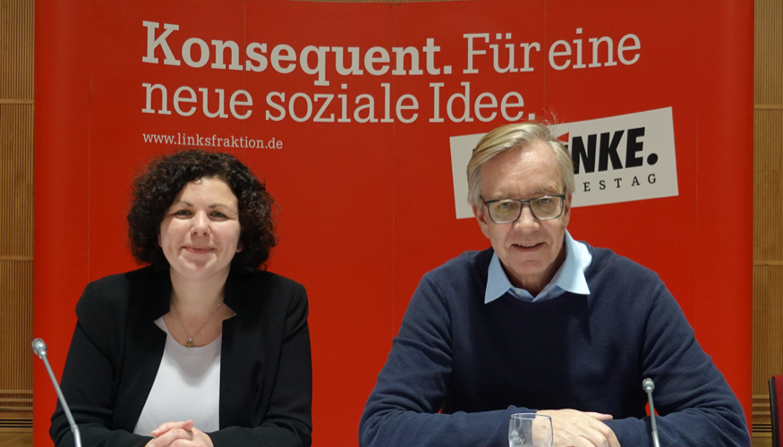 Die beiden Vorsitzenden der Linksfraktion im Bundestag Amira Mohamed Ali und Dietmar Bartsch © picture alliance/Jörg Ratzsch/dpa Die beiden Vorsitzenden der Linksfraktion im Bundestag Amira Mohamed Ali und Dietmar Bartsch © picture alliance/Jörg Ratzsch/dpa