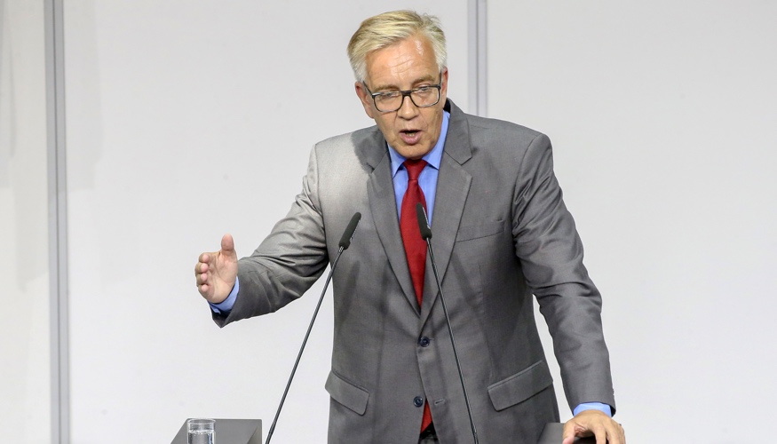 Dietmar Bartsch spricht während der Sondersitzung des Bundestages am 24. Juli 2019 © dpa/Wolfgang Kumm Dietmar Bartsch spricht während der Sondersitzung des Bundestages am 24. Juli 2019 © dpa/Wolfgang Kumm